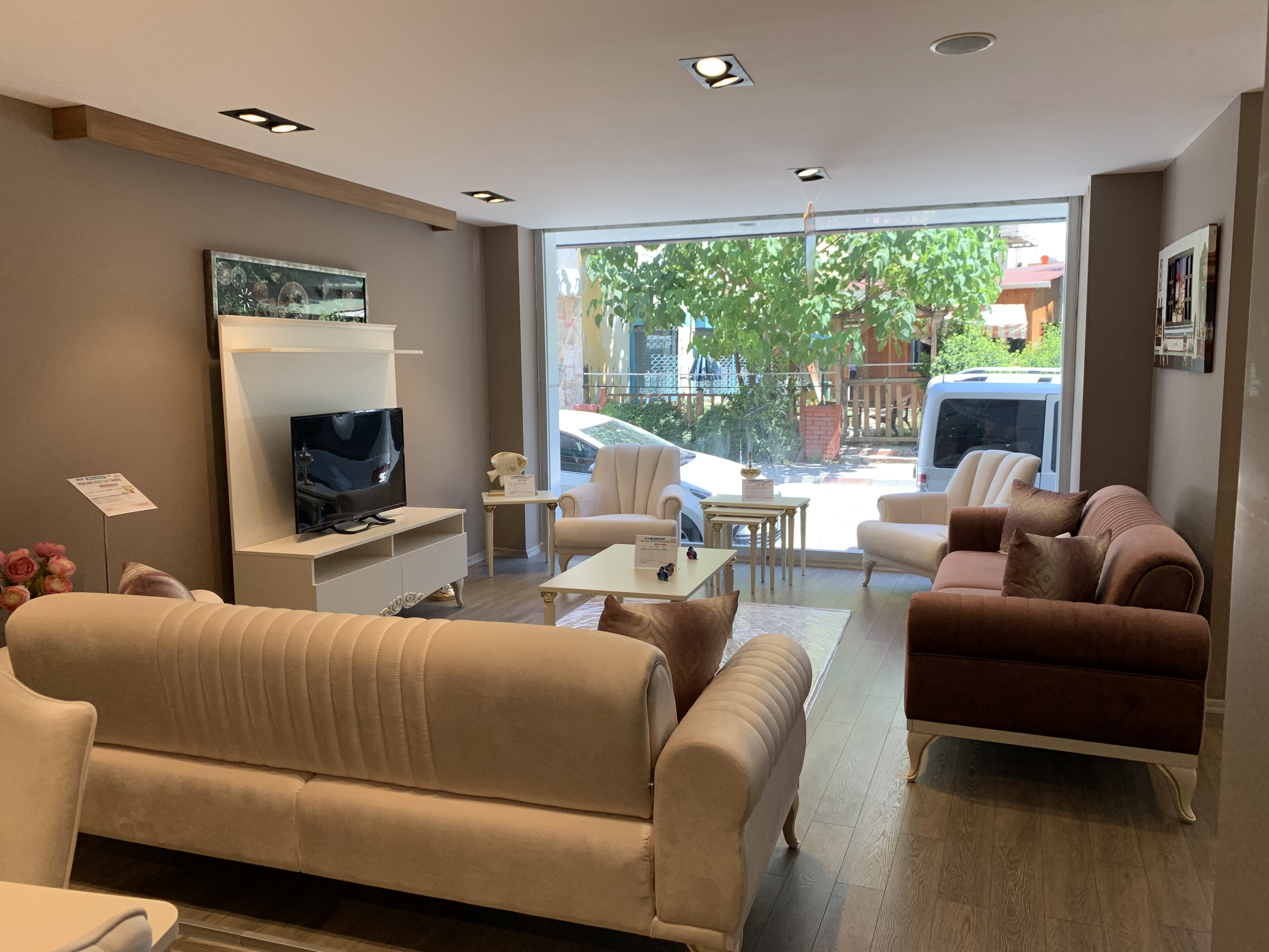 Öndaşlar / Bellona