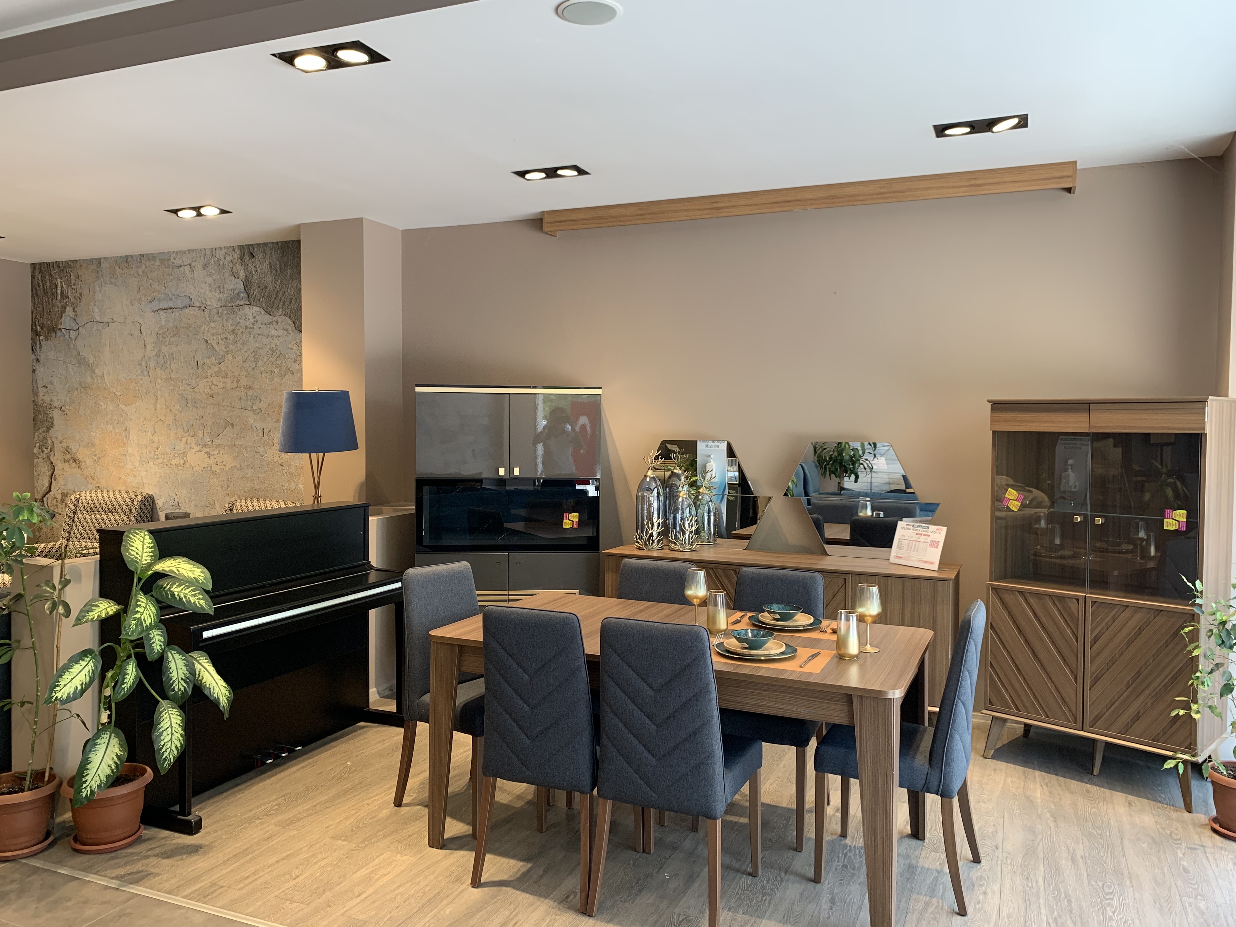 Öndaşlar / Bellona