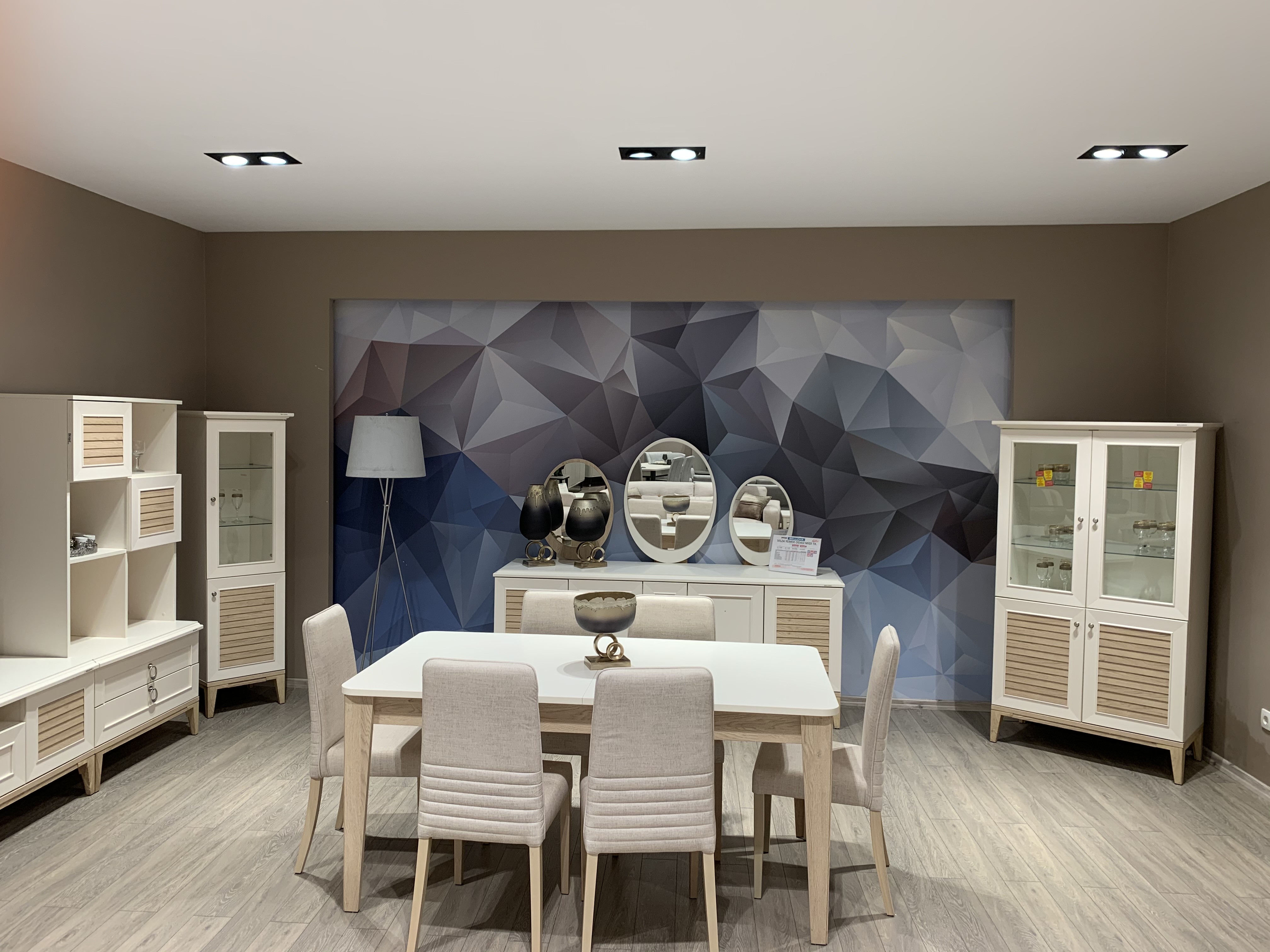 Öndaşlar / Bellona