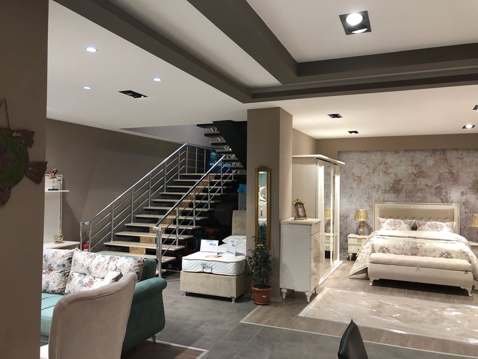 Öndaşlar / Bellona