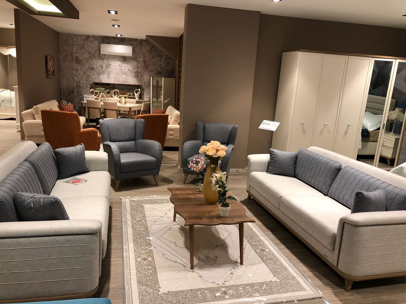 Öndaşlar / Bellona