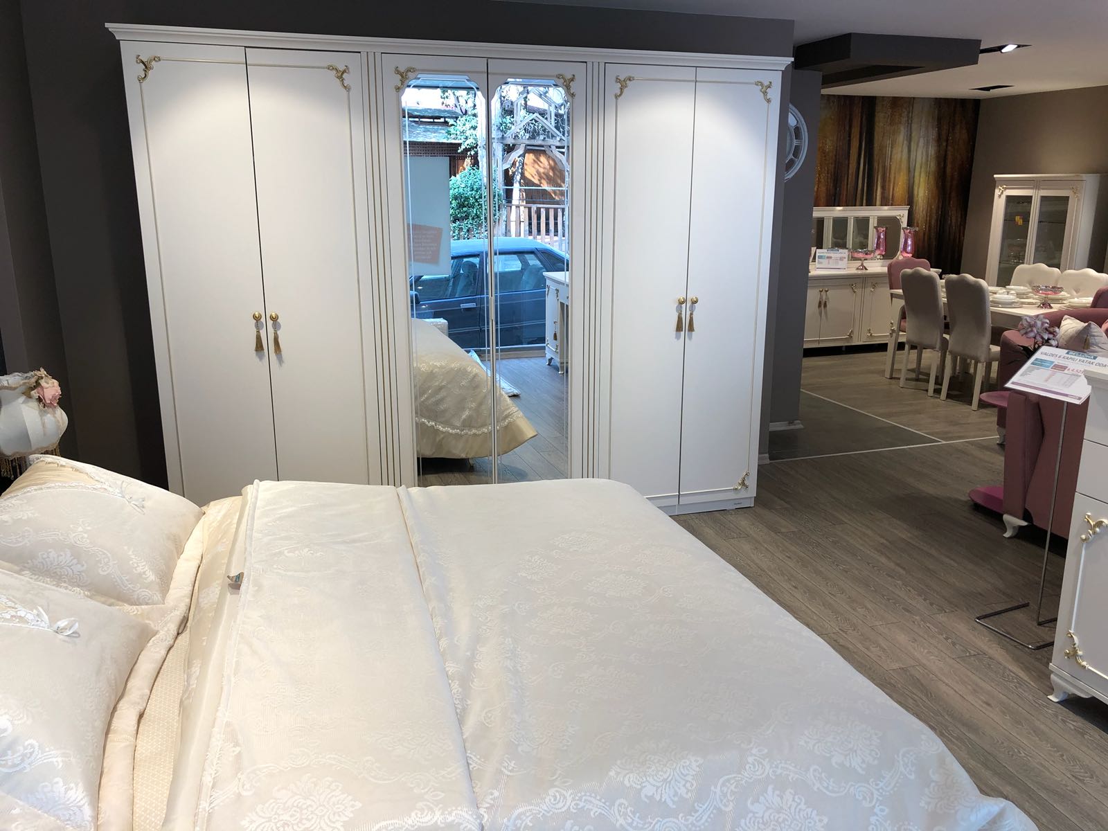 Öndaşlar / Bellona