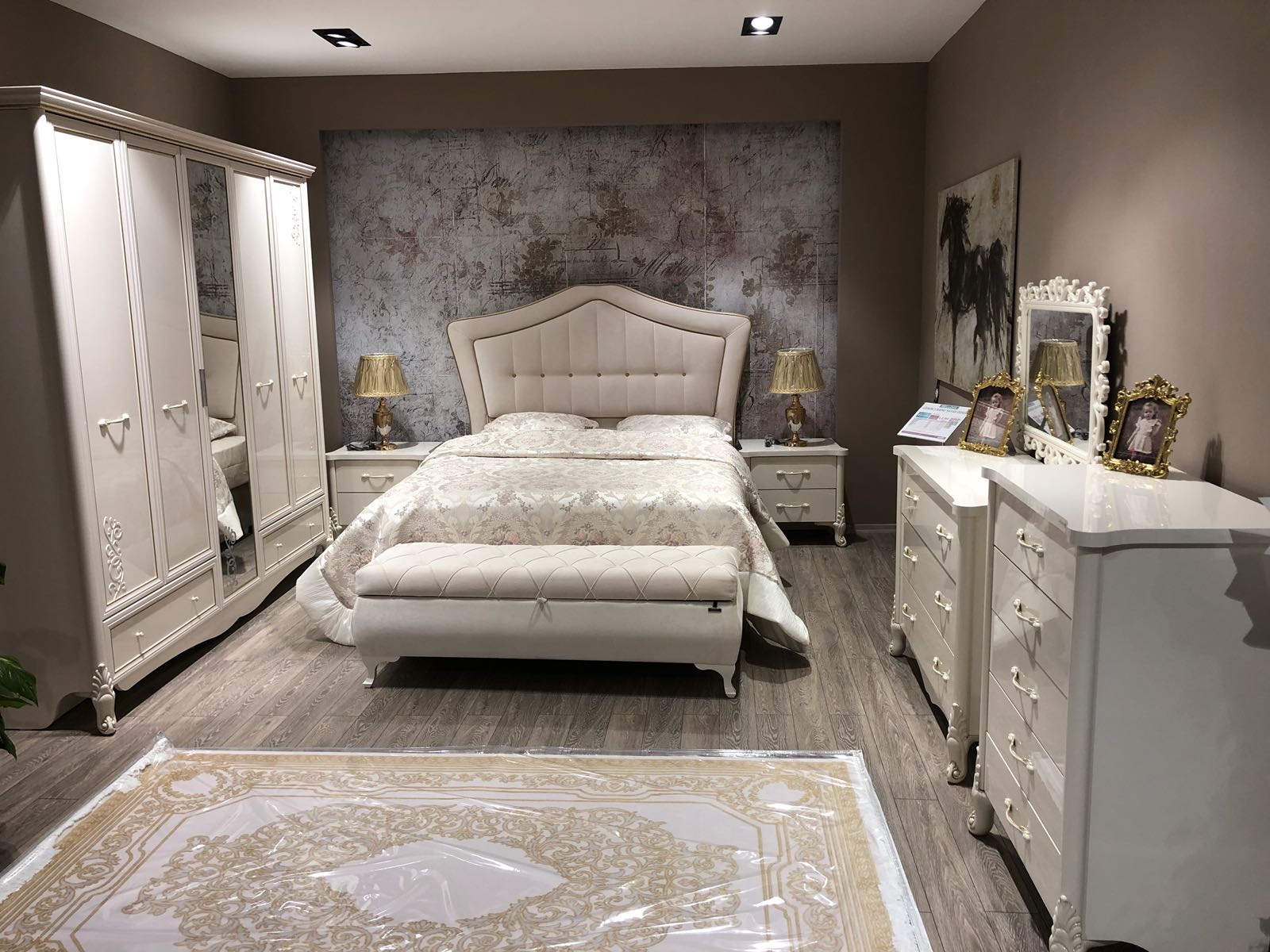 Öndaşlar / Bellona